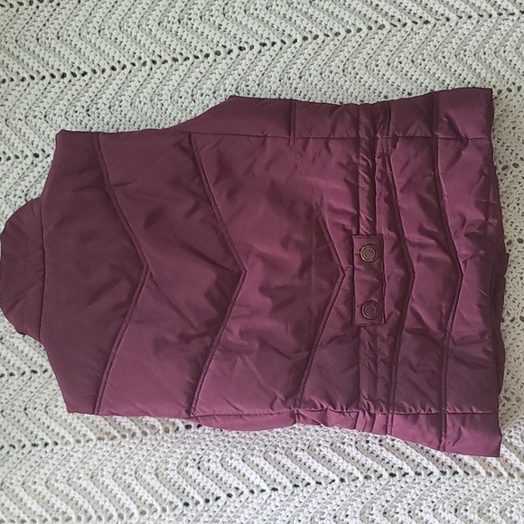 Sleeveless puffer vest Burgandy medium - Picture 2 of 8
